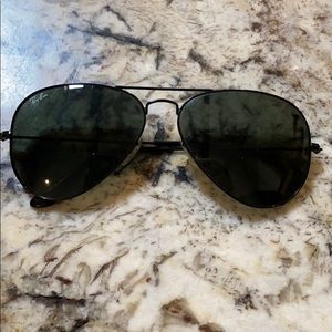Black Ray-Ban Sunglasses